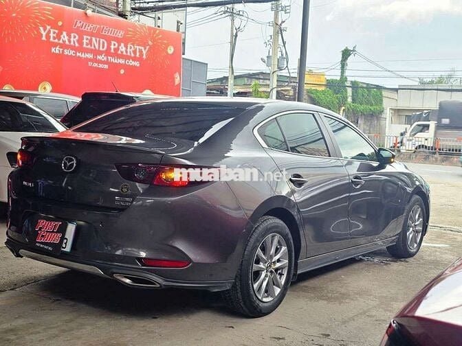 Mazda 3 2022 Luxury 1.5L, màu xám,đi 44.000 km