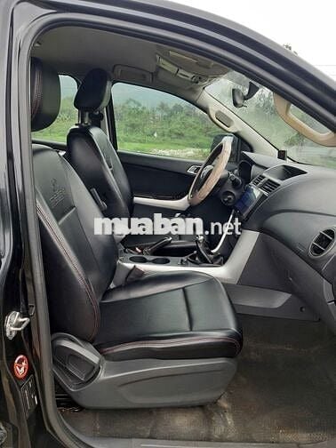 Mazda BT 50 2015 2.2L 4x4 MT