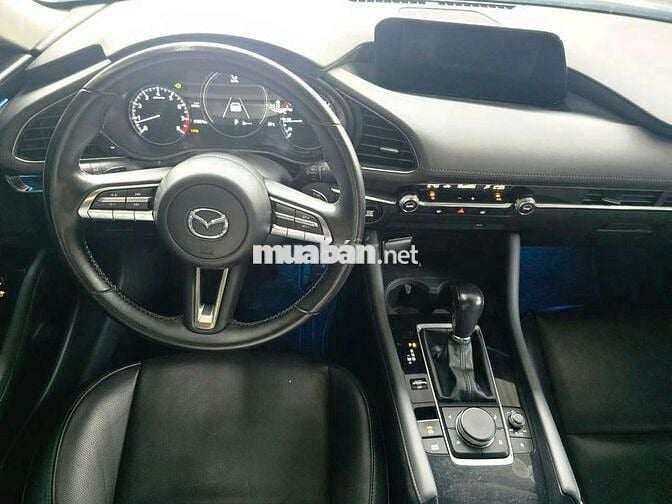Mazda 3 2022 Luxury 1.5L, màu xám,đi 44.000 km
