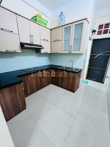 Cho thuê nhà mặt tiền Lê Văn Sỹ, P.2, Q.T.Bình giá 22tr 