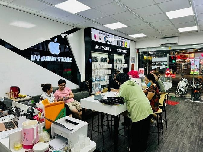 Cần Sang Cửa Hàng Điện Thoại Di Động