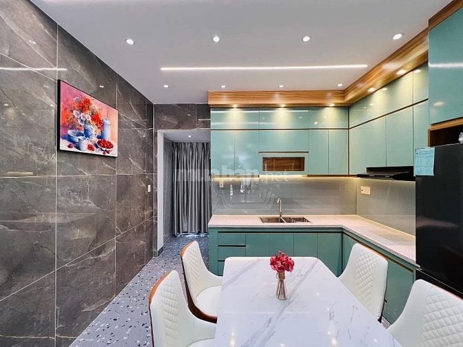 Gia đình chuyển nơi ở bán gấp nhàLê Đình Cẩn,TânTạo,BìnhTân.Chỉ 1,85tỷ