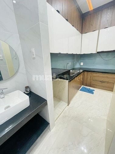 NHÀ ĐẸP - GIÁ TỐT | NGAY TT PHÚ NHUẬN | SHR | DỌN VÀO Ở NGAY
