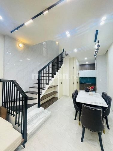 NHÀ ĐẸP - GIÁ TỐT | NGAY TT PHÚ NHUẬN | SHR | DỌN VÀO Ở NGAY