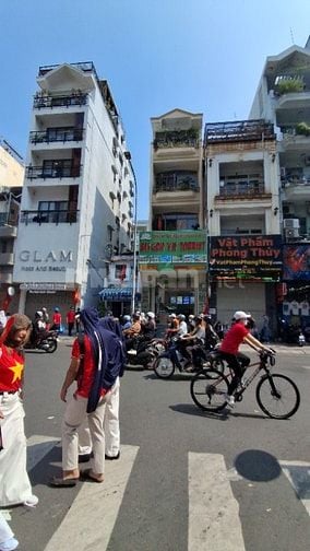Chính chủ bán nhà mặt tiền Lê Thị Riêng Quận 1