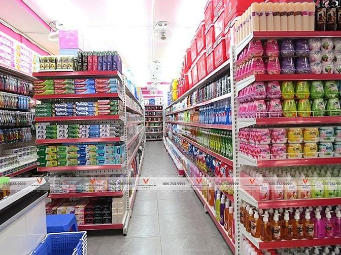 Cần người phụ dọn dẹp tạp vụ ở cửa hàng tạp hóa