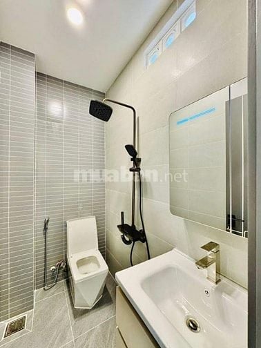 Siêu Phẩm Nhà 1T1L Hậu Giang Q6 – 60m², khu vực an ninh, giá chỉ 1tỷ78