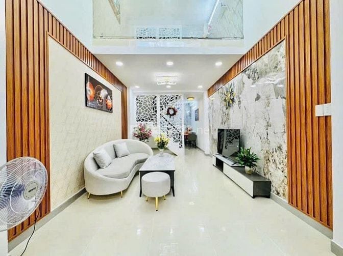 Nhà 1/Đường Thạnh Lộc 8, Quận 12- KDC đông đúc - Chỉ 2 Tỷ 2/ 56m2- SHR