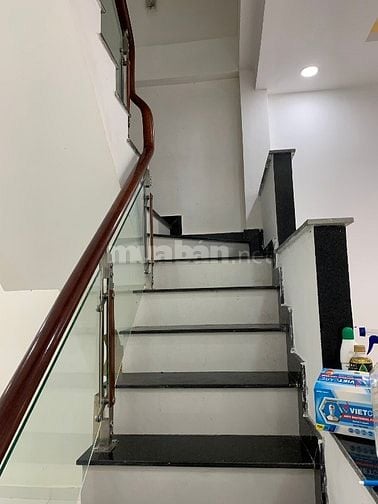 Cho thuê nhà 3 tấm, MT Số 40 Giải Phóng, P.4, Quận Tân bình, 25 triệu