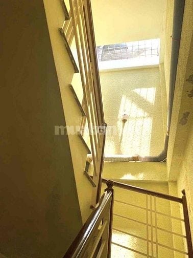 Bán nhà chính chủ,ngõ rộng,xe 7 chỗ đi qua cửa