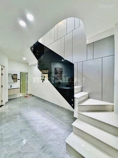 GIÁ TỐT RA HÀNG GẤP CĂN NHÀ Đ NĂM CHÂU,TÂN BÌNH,CÁCH CHỢ TÂN BÌNH 200m