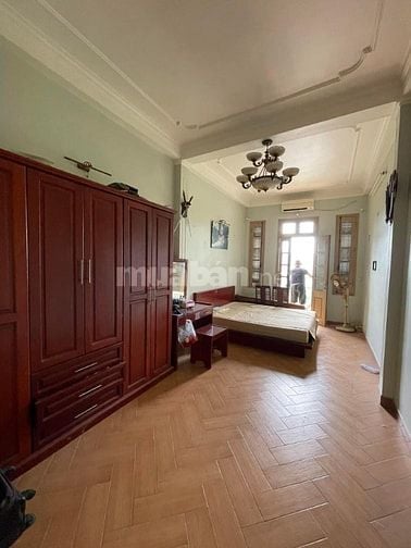 Bán nhà 1 mặt phố Nguyễn Hoàng Tôn, Tây Hồ, không QH, 170m, 59 tỷ