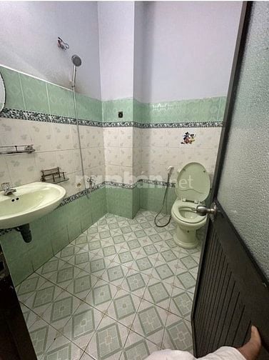 Cho thuê nhà tại Gò Vấp 8 phòng 8 WC 8 bếp. DT 64 m2 5 tầng