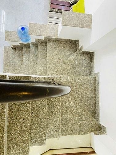 Bán nhà hẻm xe tải sát Ni Sư Huỳnh Liên, Tân Bình, 21m2, chỉ 2 tỷ nhỉn