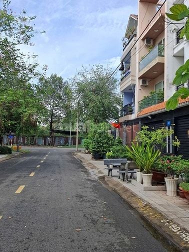 Bán đất đường 100 Khu 1 Thạnh Mỹ Lợi Quận 2 giá 11,6 tỷ