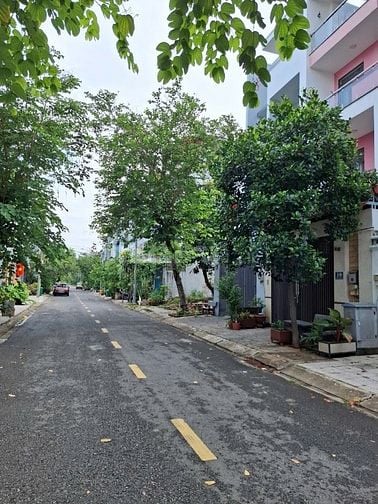 Bán đất đường 100 Khu 1 Thạnh Mỹ Lợi Quận 2 giá 11,6 tỷ