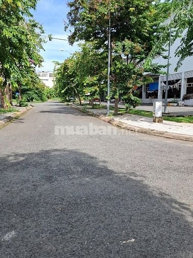 Bán đất đường 100 Khu 1 Thạnh Mỹ Lợi Quận 2 giá 11,6 tỷ