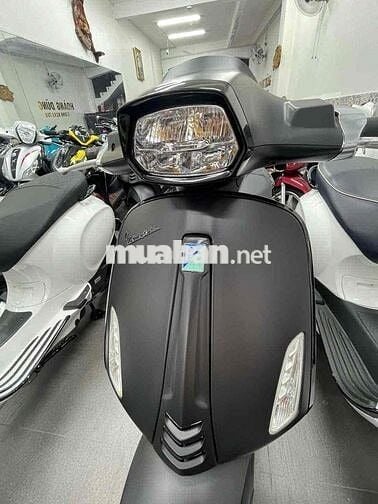 Vespa đèn vuông  abs  máy iget