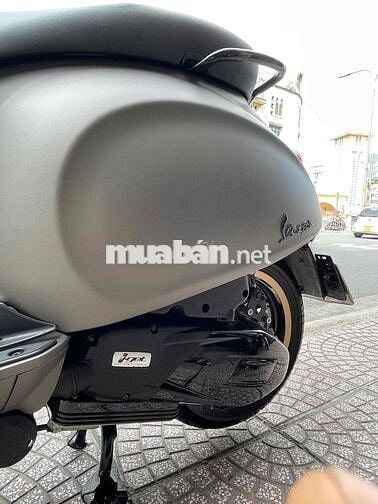 Vespa đèn vuông  abs  máy iget