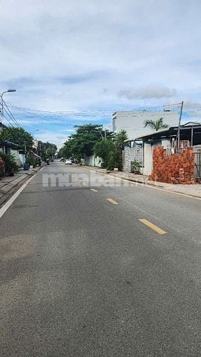 Bán đất mặt tiền đường 12 m cầu xây 2