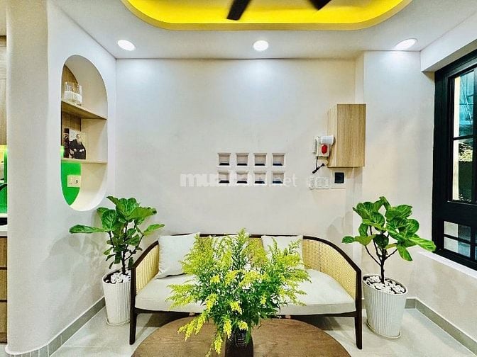 Cô Nga định cư nước ngoài cần bán nhà giá 1tỷ860 Nguyễn Biểu-Quận 5