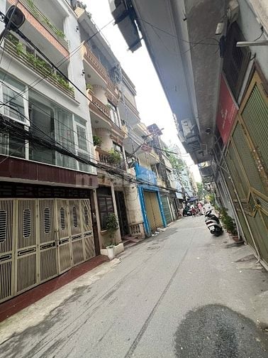 Phân lô ô tô tránh Lê Văn Lương DT55m2 xây 5T MT4.1m giá 18.5 tỷ 