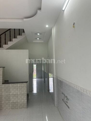 BÁN NHÀ 1 TRỆT - 2 LẦU TẠI XÃ LONG TRẠCH - HUYỆN CẦN ĐƯỚ