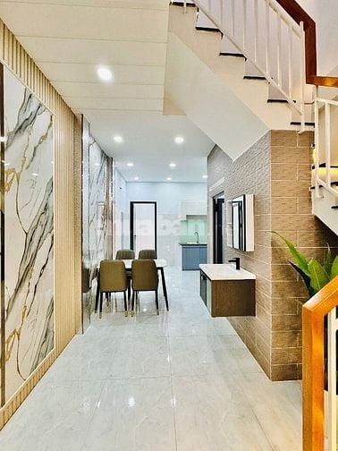 CÔ LINH ĐI NƯỚC NGOÀI BÁN GẤP NHÀ NGUYỄN CÔNG HOAN, PHÚ NHUẬN, SHR 