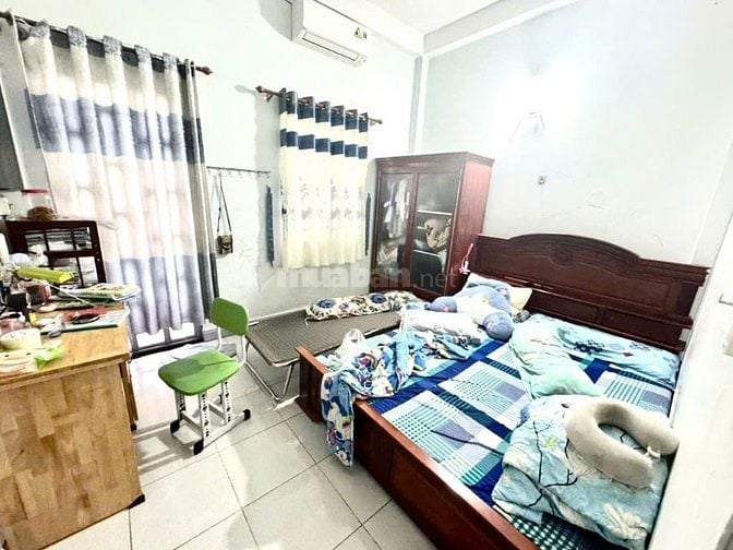 bán nhà tân bình, gần sân bay, rẻ nhất khu,6 tỷ xíu gần etown2