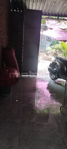 Cần bán gấp căn nhà giấy tờ tay, nhà gần trường dh, bệnh viện và chợ 
