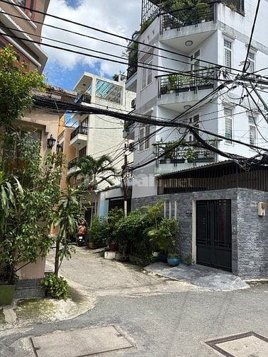 Cho thuê nhà 2 mặt tiền hẻm Ung Văn Khiêm, làm văn phòng, kinh doanh