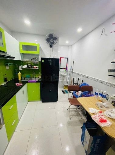 Ni Sư Huỳnh Liên, Tân Bình, 21m2, nhà đẹp sát hẻm xe tải, nhỉnh 2 tỷ