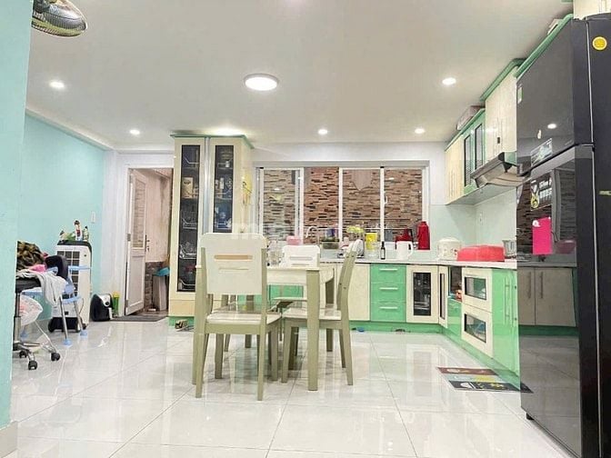 🌟 BÁN NHÀ GIÁ RẺ TRUNG TÂM Q.11 – CHỈ 2 TỶ 460 – NHÀ 3 TẦNG – SHR
