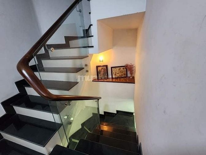Cần tiền bán gấp nhà Phan Văn Trị,p1  Gò Vấp. 