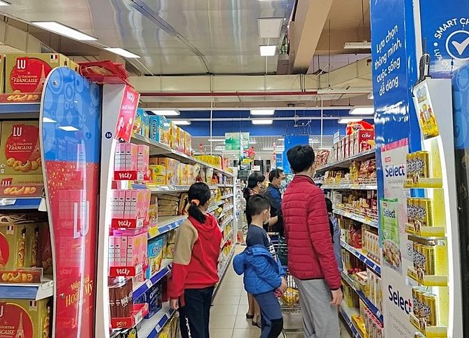 Tuyển Gấp Nam, Nữ Trung Tuổi Phụ Bán Hàng Đi Làm Ngay Tại TP.HCM