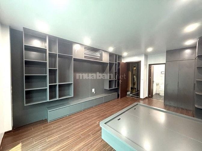 PHÂN LÔ - Ô TÔ ĐỖ CỬA - 7 TẦNG - THANG MÁY - NHÀ MỚI - 2 THOÁNG
