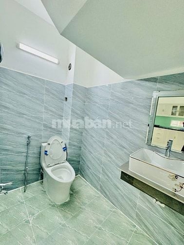 Cho thuê nhà riêng trệt lầu 3 PN Nguyễn Du, Bến Thành, Q1