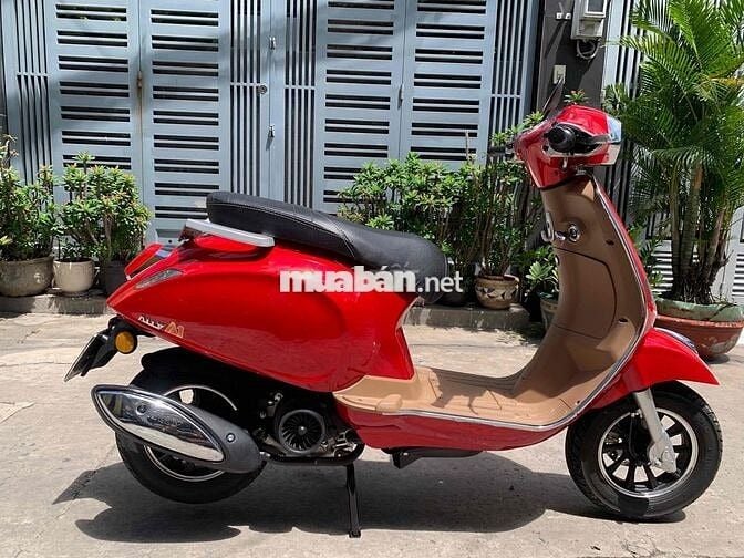 Vespa 50cc 2024 đỏ Zin100% odo1500km đẹp99% bs.tp