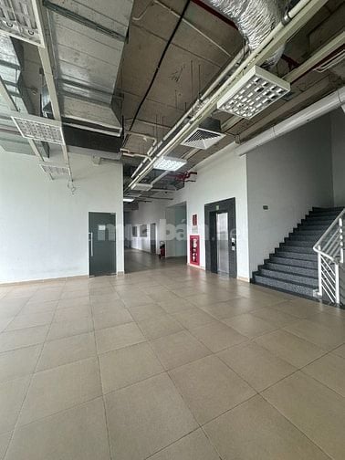 Cho thuê Mặt bằng/VP KD ngay mặt tiền đường lớn 30m KDC Cát Lái