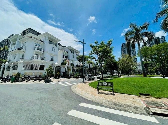 Biệt thự Cityland Reverside quận 7. Khu đẳng cấp. 10*22 hầm, TM. 42 tỷ