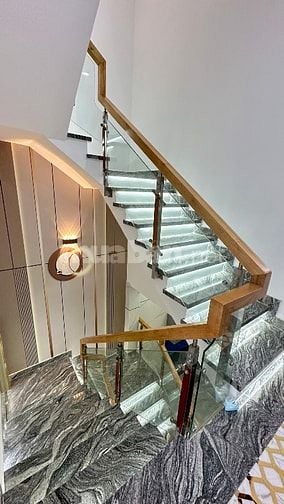 Chủ Giảm Cần Bán Gấp Căn Nhà Sát Chợ Bệnh Viện Lê văn Quới 