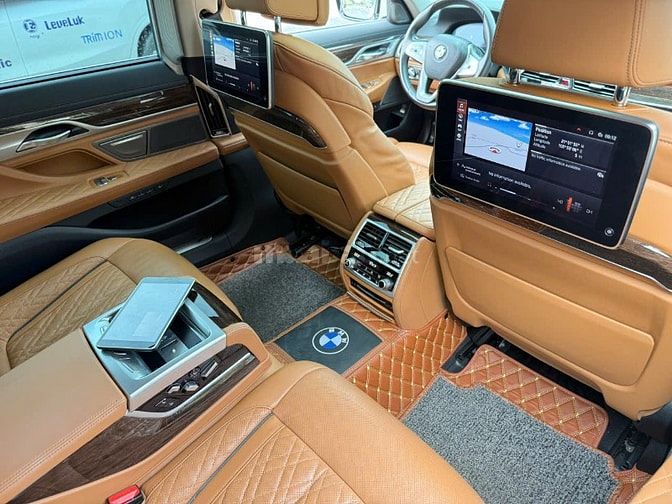 🆕 BMW 740Li   • Odo : 12.333 kilomet • Sản xuất : 2019 - xe hoàn hảo