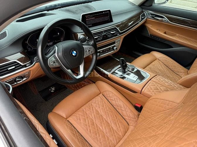 🆕 BMW 740Li   • Odo : 12.333 kilomet • Sản xuất : 2019 - xe hoàn hảo