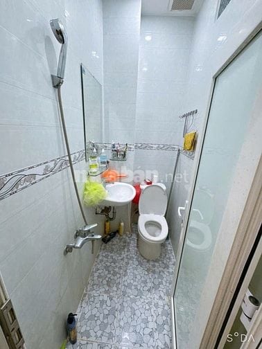 Cho thuê nhà khu Bình Phú gần trường Bình Phú Q6