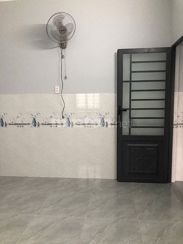 phòng mới 100% ,có tháng máy ,giá 1tr6 đến 2tr3