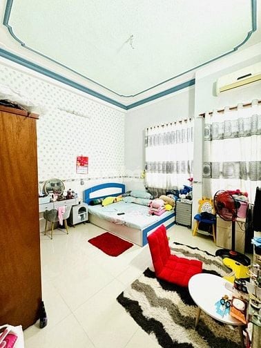 Bán Nhà Mặt Tiền, Ngay Chợ Tân Hương, Tân Phú, 63M2, 3 Tầng,Chỉ 8.x Ty