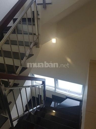 NHÀ CHO THUÊ NGUYÊN CĂN - 1 TRỆT, 1 LỬNG, 2 LẦU