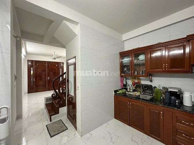 Về Ở Luôn – Nhà Độc Lập Chắc Chắn, Full Gỗ Tự Nhiên – Gần Vinhome