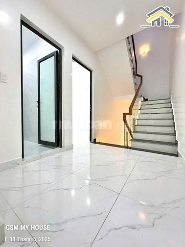 Bán nhà đường số 18 - 1 trệt 2 lầu. Giá 1,980 tỷ - DT:65m2. Ngay chợ