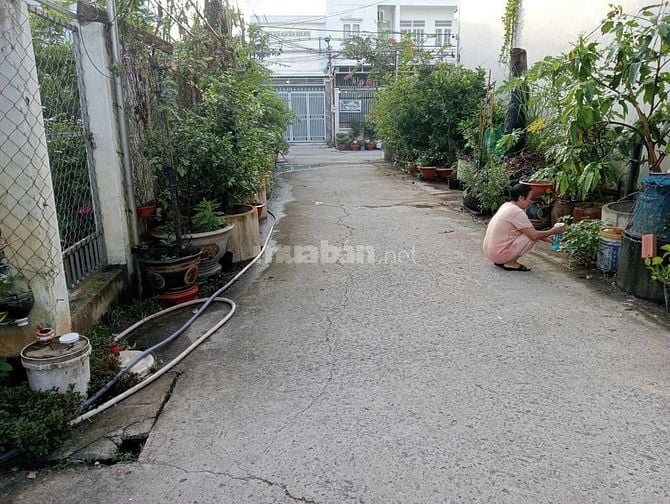 Cần Bán Gấp Nhà Cấp 4 Nở Hậu – Xe Hơi Vào Tận Sân – Giá Cực Tốt Tại